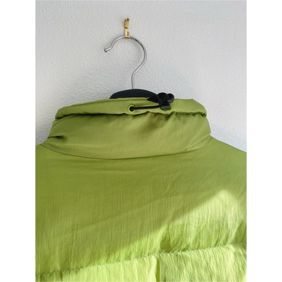 Polar Skate Co. Pocket Puffer Jacket // Parrot Green - Picture 16 of 16